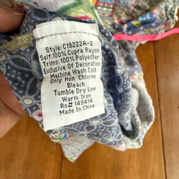 Johnny Was Embroidered Kichica Padme Blouse Silky Patchwork Embroidered Sz XS - Picture 12 of 14